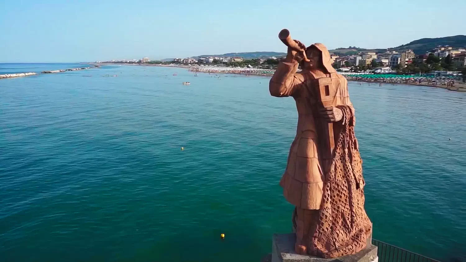 Monumento al Pescatore sul Lungomare di San Benedetto del Tronto